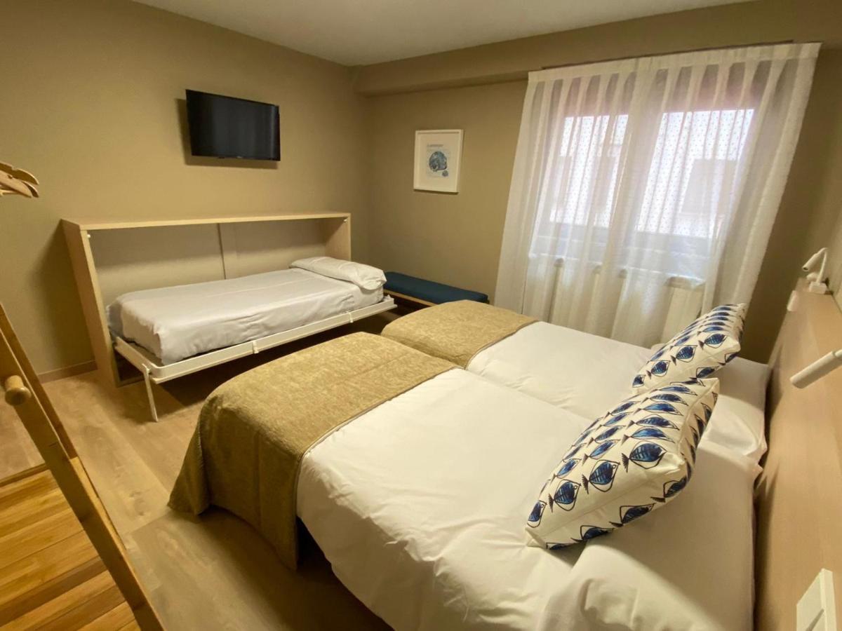 Hotel Baltico 2 Estrellas Luarca Eksteriør bilde