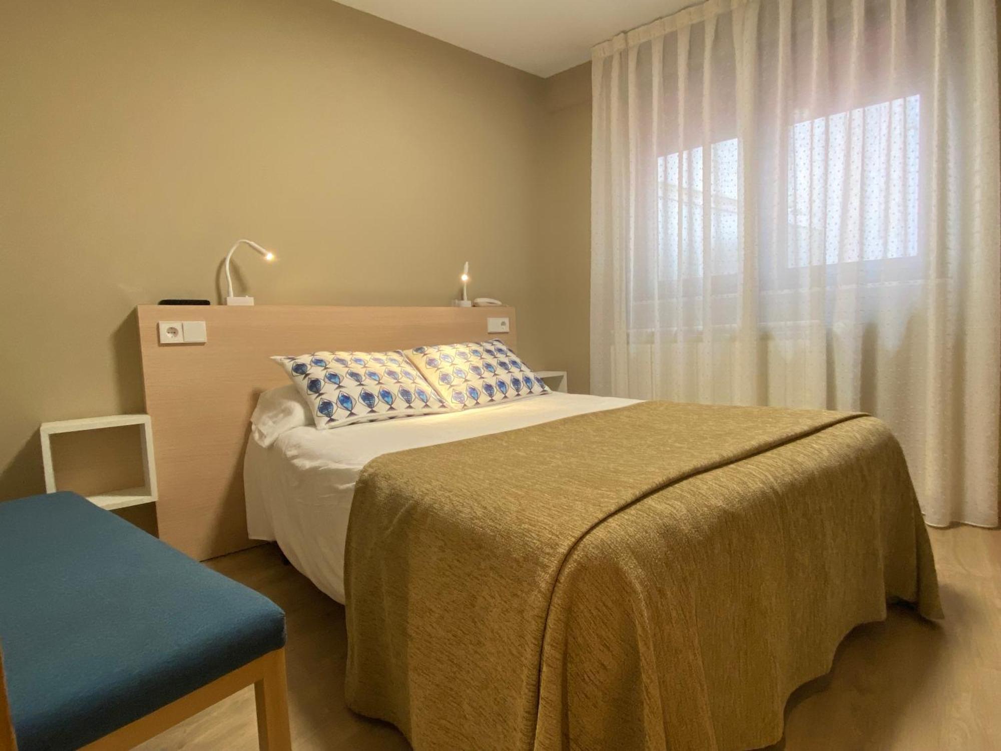 Hotel Baltico 2 Estrellas Luarca Eksteriør bilde